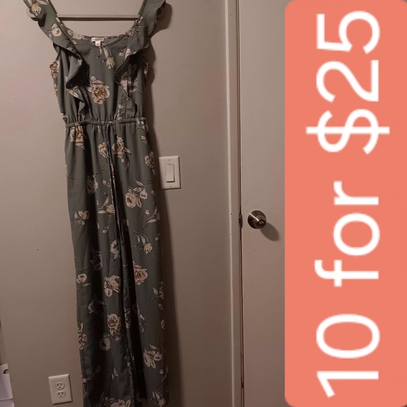 Xhilaration Sage Floral Print Jumpsuit - Picture 2 of 16